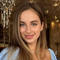 Anna — Wimpernstylistin bei Cube Beauty Berlin