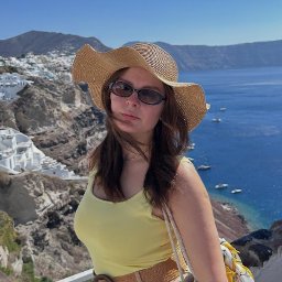 Kristina — Brow Stylist bei Cube Beauty Berlin