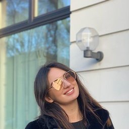 Olga — Top Stylist · Gründerin bei Cube Beauty Berlin